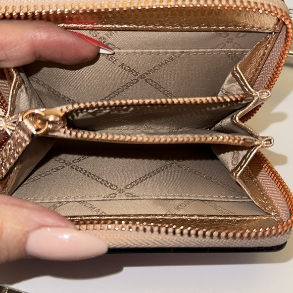 Michael Kors Kara metallic rose gold satchel. comes with card case. NWOT - Picture 6 of 11